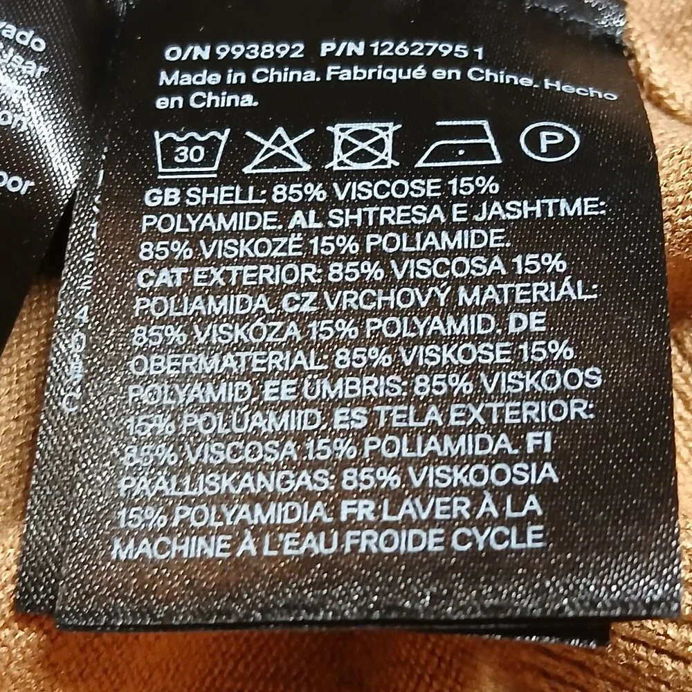 H & M (Divided) Camel Crew Neck Sweater S - EUC - Picture 7 of 7